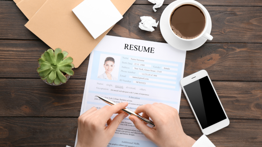 How to Write a Resume for a Job with No Experience: A Complete Guide