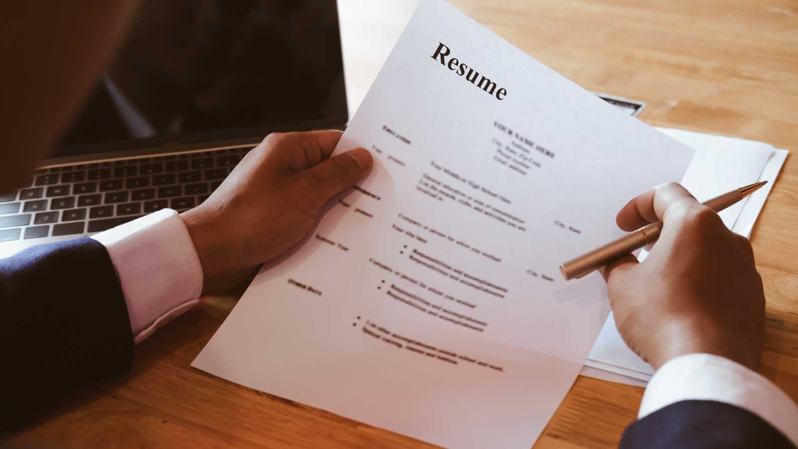 How to Write a Resume for Freshers